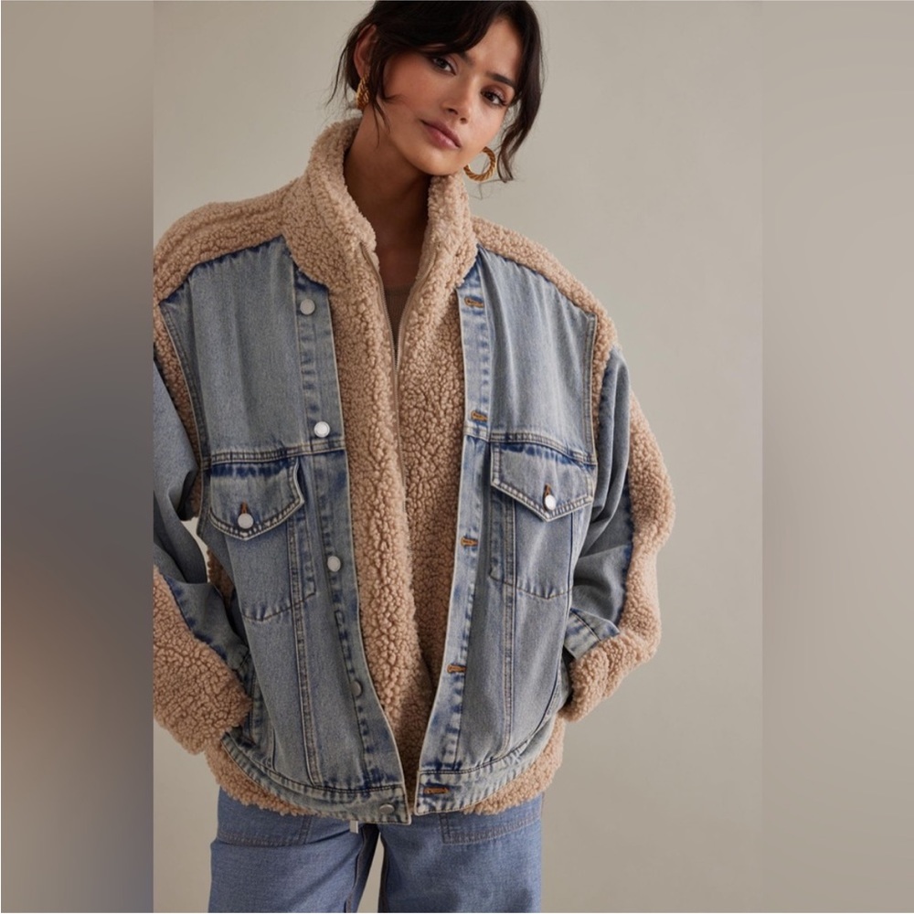 ANTHROPOLOGIE NWT BLANK NYC FUZZY WUZZY SHERPA DENIM JACKET 🔥